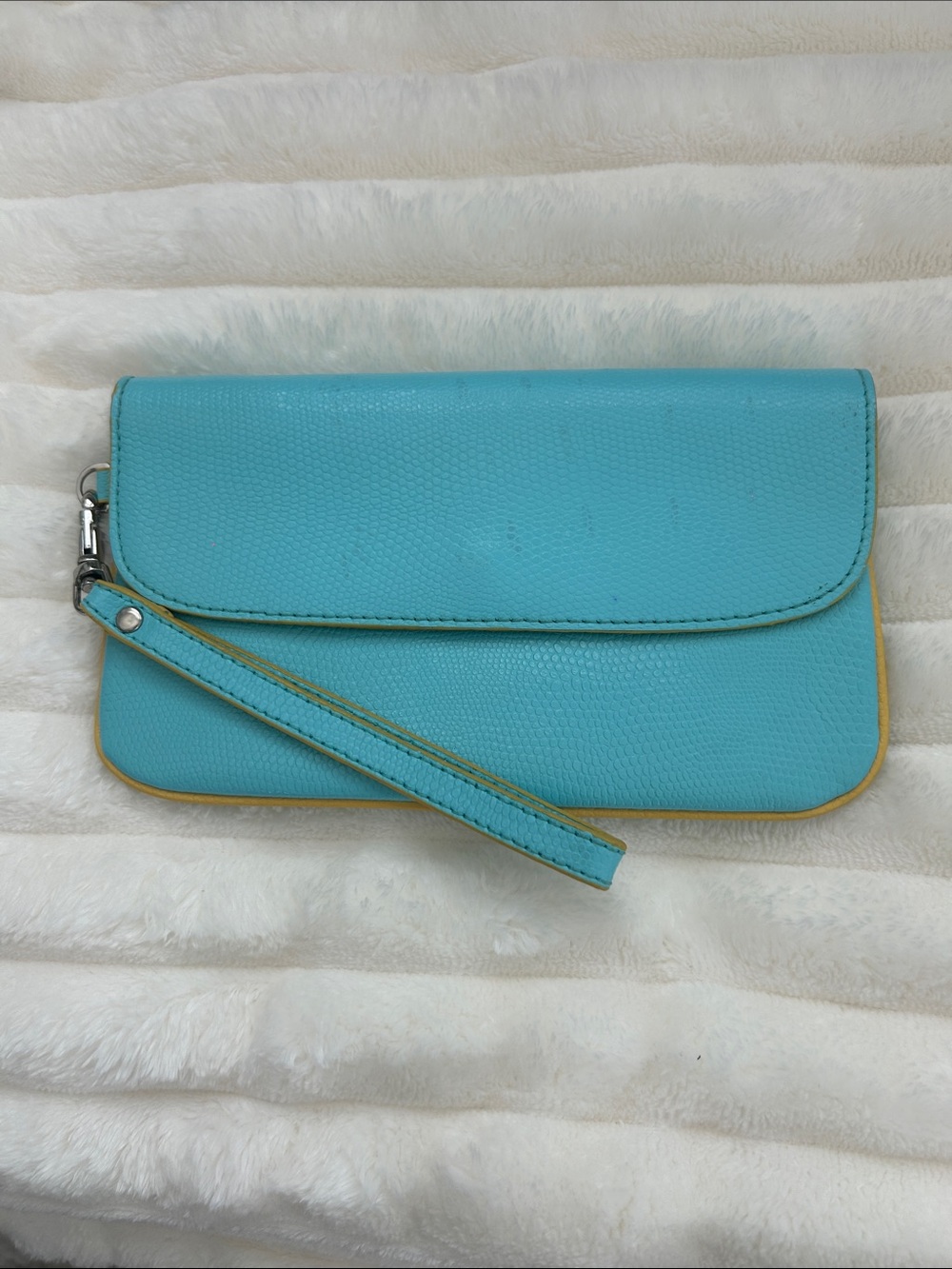 Turquoise Leather Wristlet Clutch - Unbranded